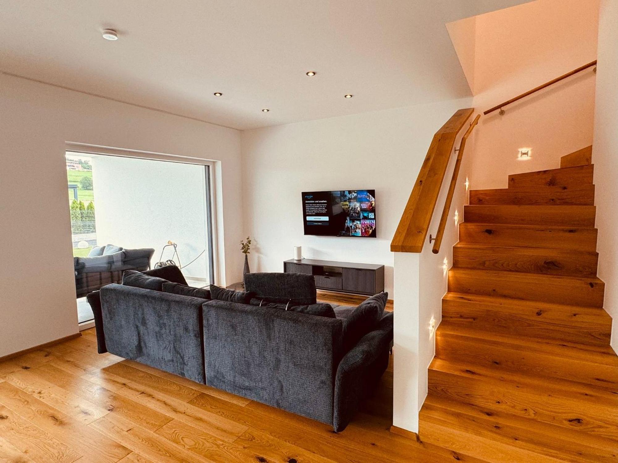 Luxus-Villa In Idyllischer Lage Muttendorf エクステリア 写真